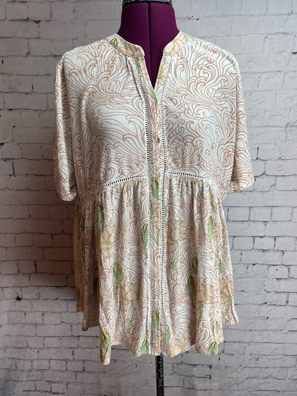 Anthropologie Akemi and Kin babydoll top cream and pink
